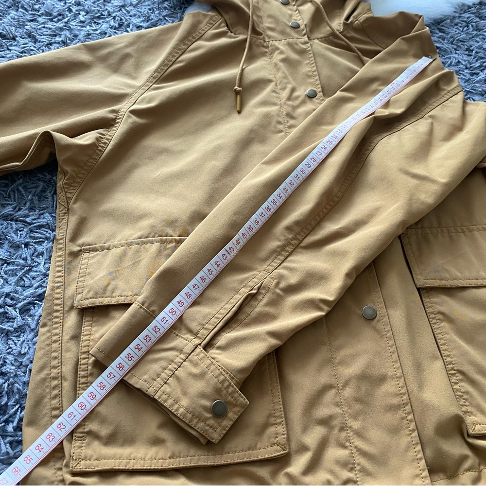 Uniqlo Hooded Parka / Windbreaker Jacket - Picture 10 of 11